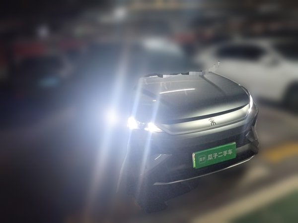 BYD Song Pro New Energy 2025, 9500 км, за 14550 USD