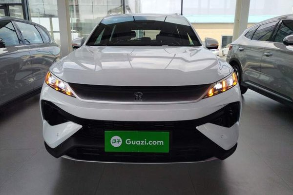 BYD Song Pro New Energy 2025, 8800 км, за 16014 USD
