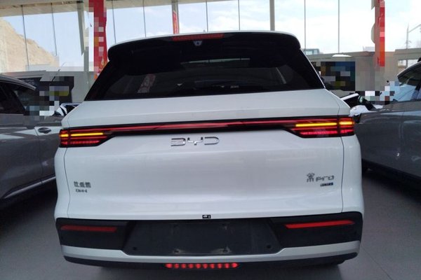 BYD Song Pro New Energy 2025, 8800 км, за 16014 USD