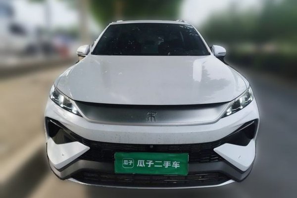 BYD Song Pro New Energy 2025, 9400 км, за 12930 USD