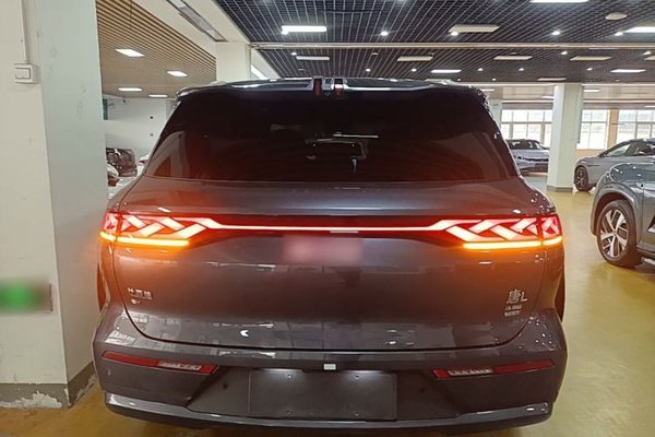 BYD Tang L 2025, 14600 км, за 32165 USD