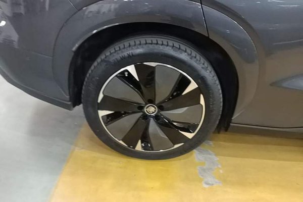 BYD Tang L 2025, 14600 км, за 32165 USD - фото 10