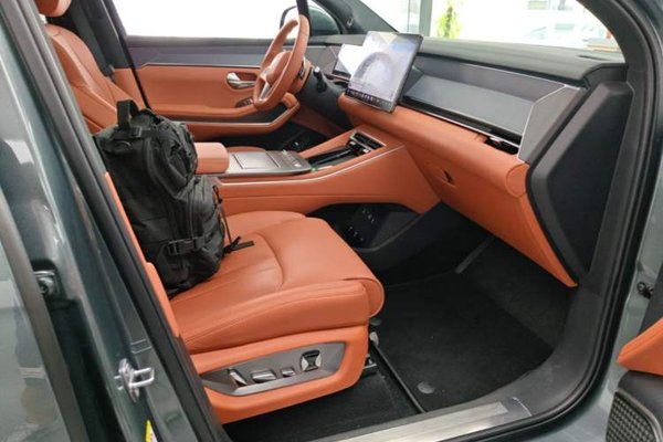 BYD Tang L 2025, 10700 км, за 29518 USD - фото 19
