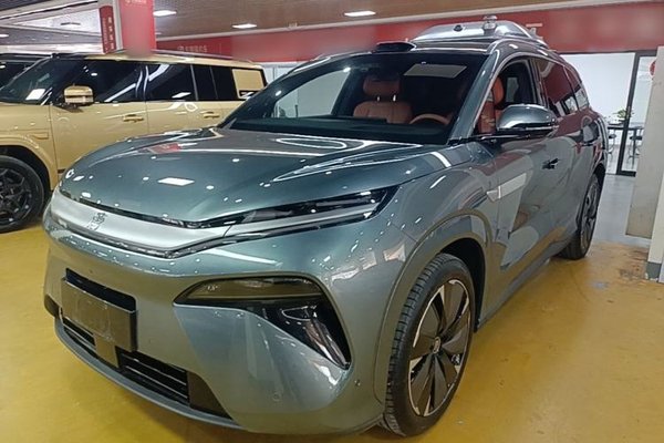 BYD Tang L · 2025 год