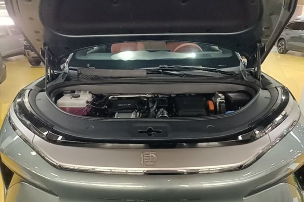 BYD Tang L 2025, 15900 км, за 28800 USD - фото 24