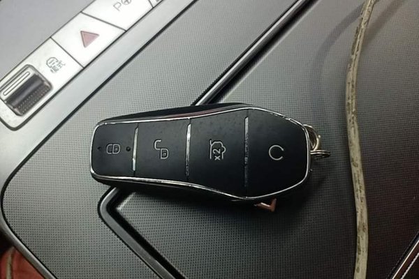 BYD Tang L 2025, 15900 км, за 28800 USD - фото 23
