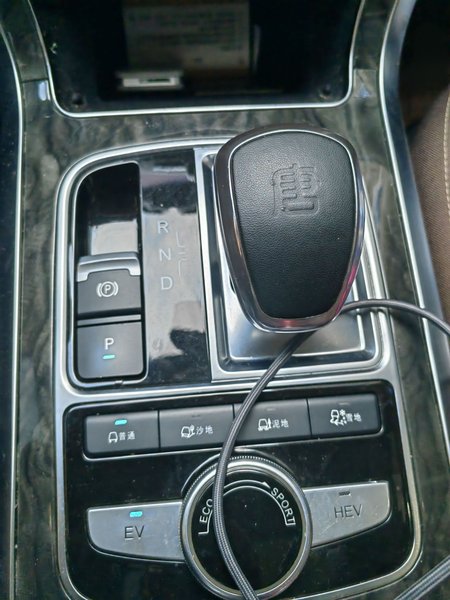 BYD Tang New Energy 2017, 106700 км, за 7593 USD - фото 13
