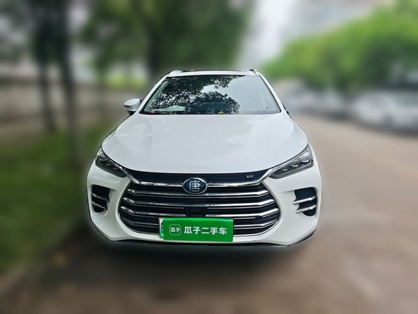 BYD Tang New Energy 2018, 23100 км, за 11819 USD