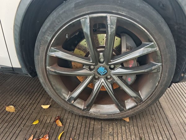 BYD Tang New Energy 2018, 23100 км, за 11819 USD