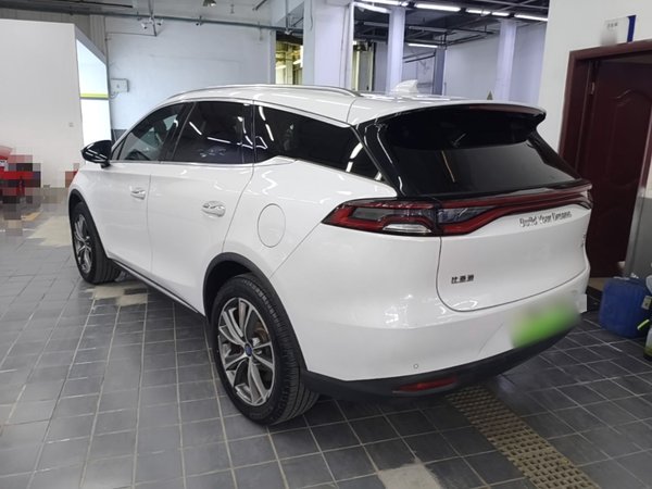 BYD Tang New Energy 2018, 50700 км, за 11910 USD