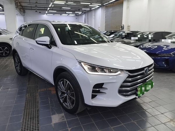 BYD Tang New Energy 2018, 50700 км, за 11910 USD