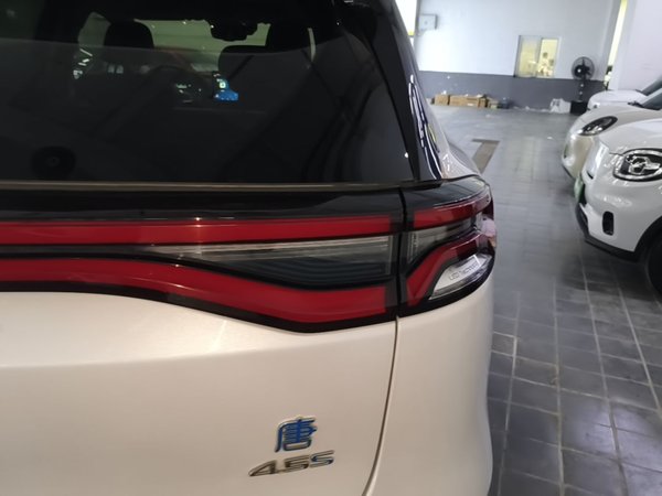 BYD Tang New Energy 2018, 50700 км, за 11910 USD - фото 7