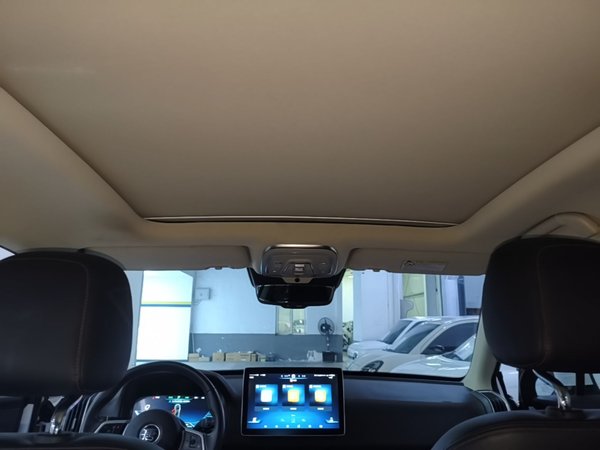 BYD Tang New Energy 2018, 50700 км, за 11910 USD - фото 21