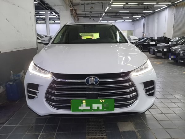 BYD Tang New Energy 2018, 50700 км, за 11910 USD