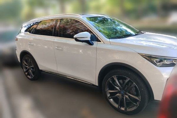 BYD Tang New Energy 2018, 84700 км, за 11430 USD - фото 18