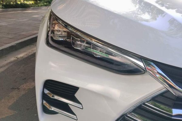 BYD Tang New Energy 2018, 84700 км, за 11430 USD