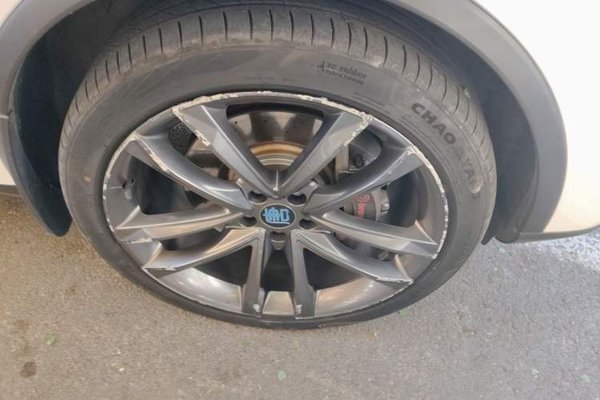 BYD Tang New Energy 2018, 84700 км, за 11430 USD