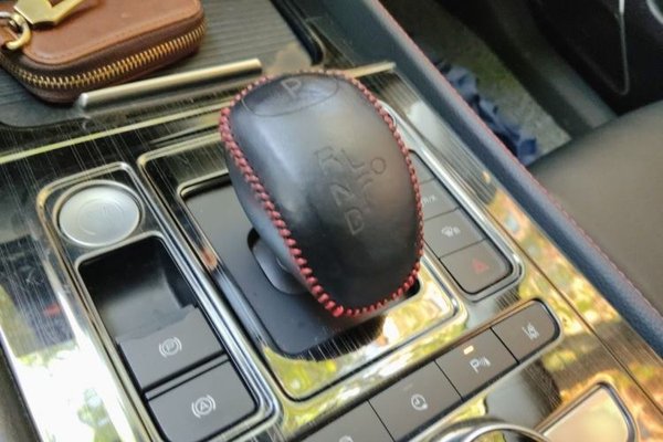 BYD Tang New Energy 2018, 84700 км, за 11430 USD - фото 9