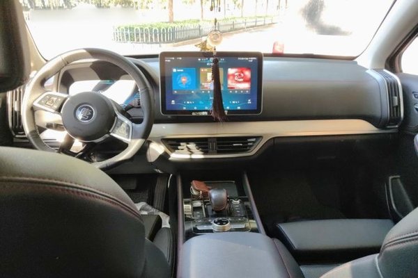 BYD Tang New Energy 2018, 84700 км, за 11430 USD - фото 14