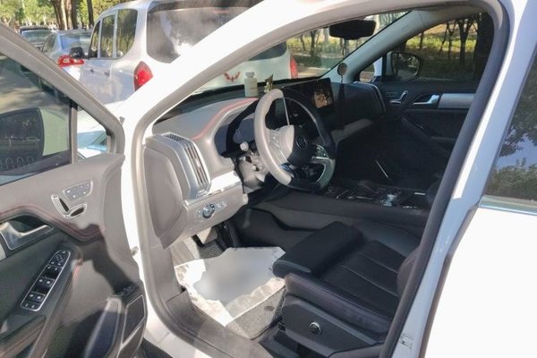 BYD Tang New Energy 2018, 84700 км, за 11430 USD - фото 15