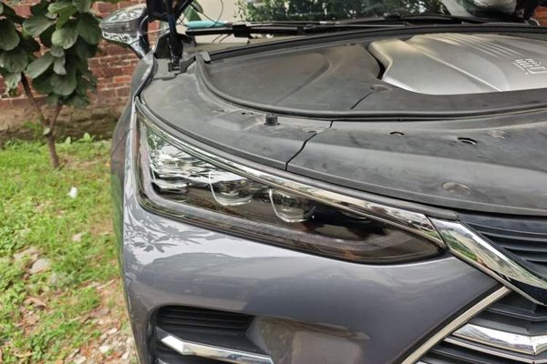 BYD Tang New Energy 2019, 35800 км, за 12709 USD - фото 7