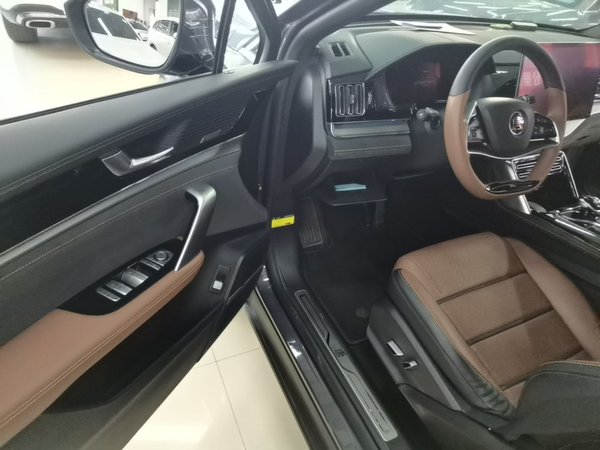 BYD Tang New Energy 2021, 76300 км, за 16041 USD - фото 7
