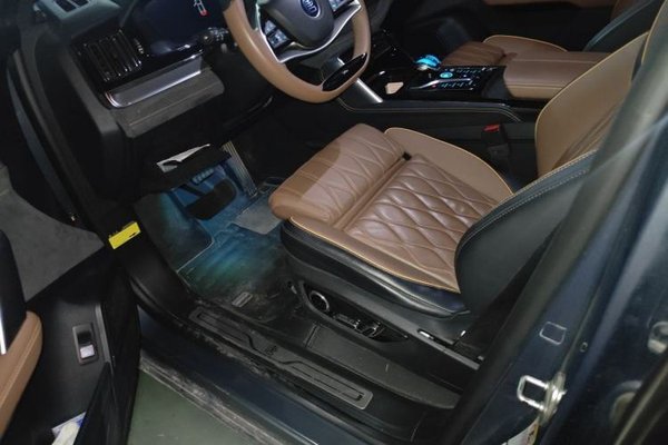 BYD Tang New Energy 2021, 41500 км, за 16708 USD - фото 17