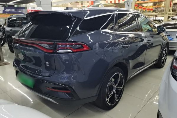 BYD Tang New Energy 2021, 61400 км, за 16602 USD