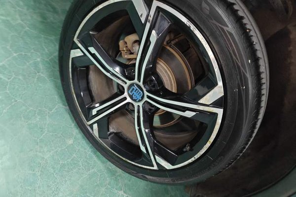 BYD Tang New Energy 2021, 62000 км, за 14366 USD - фото 11