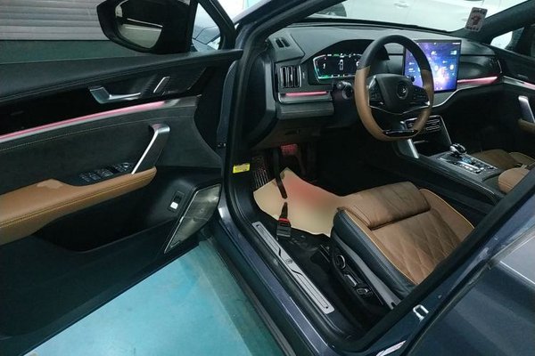 BYD Tang New Energy 2021, 69200 км, за 14072 USD - фото 18