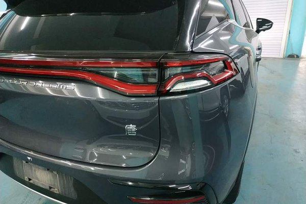 BYD Tang New Energy 2021, 69200 км, за 14072 USD - фото 9