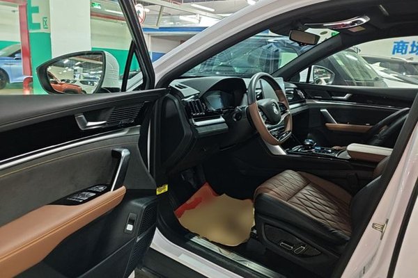 BYD Tang New Energy 2021, 30000 км, за 15190 USD - фото 17