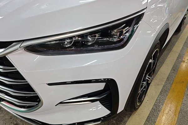 BYD Tang New Energy 2021, 30000 км, за 15190 USD - фото 8