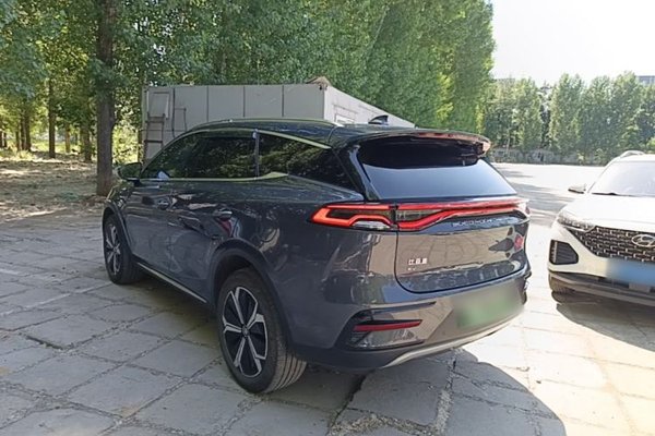BYD Tang New Energy 2022, 115000 км, за 18485 USD