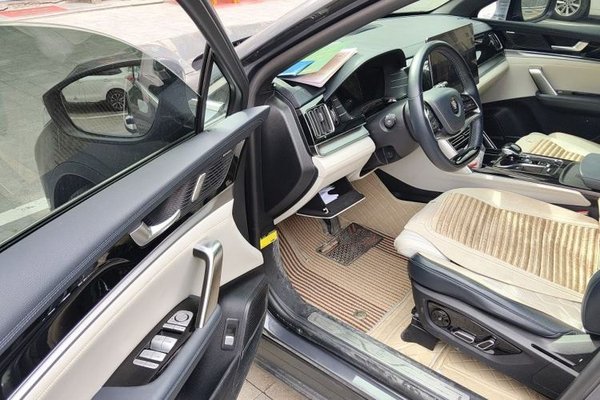 BYD Tang New Energy 2022, 90600 км, за 19308 USD - фото 13