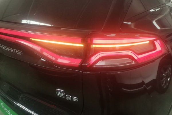 BYD Tang New Energy 2023, 39400 км, за 18397 USD - фото 9