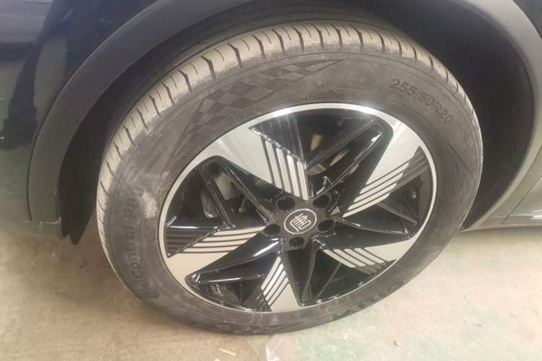 BYD Tang New Energy 2023, 39400 км, за 18397 USD - фото 10