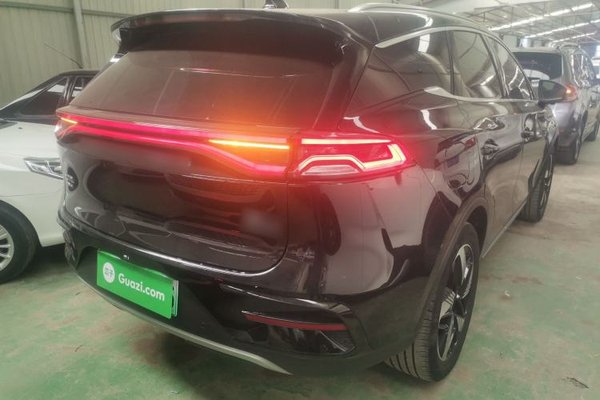 BYD Tang New Energy 2023, 39400 км, за 18397 USD