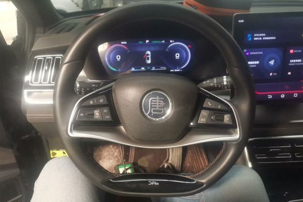 BYD Tang New Energy 2023, 39400 км, за 18397 USD - фото 13