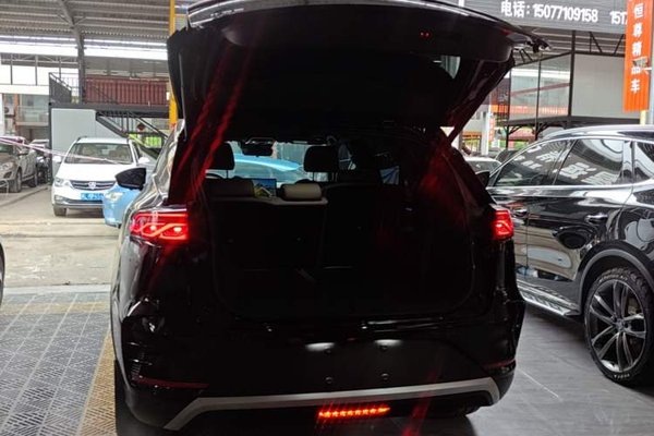 BYD Tang New Energy 2023, 59700 км, за 18235 USD - фото 22
