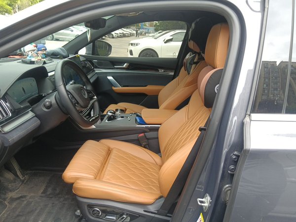 BYD Tang New Energy 2023, 37700 км, за 16140 USD - фото 12