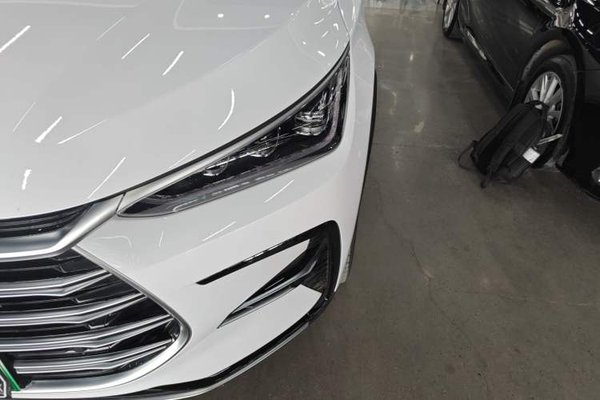 BYD Tang New Energy 2023, 45800 км, за 17507 USD - фото 6