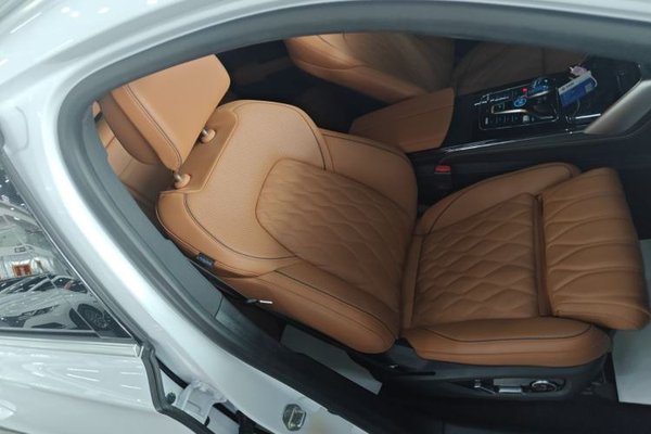 BYD Tang New Energy 2023, 45800 км, за 17507 USD - фото 19