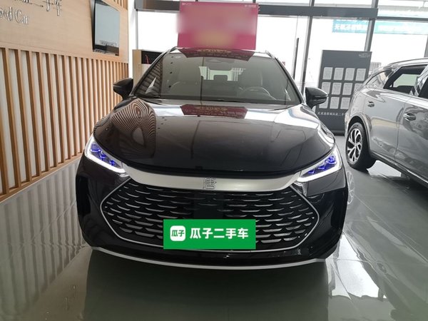 BYD Tang New Energy 2024, 26600 км, за 20153 USD