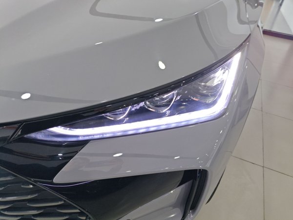 BYD Tang New Energy 2025, 3000 км, за 23804 USD - фото 9