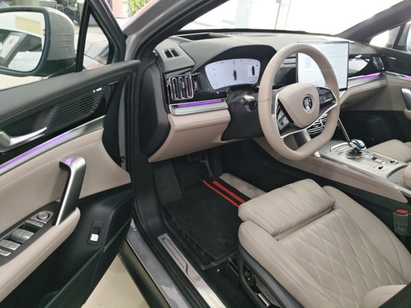 BYD Tang New Energy 2025, 3000 км, за 23804 USD - фото 19