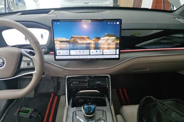 BYD Tang New Energy 2025, 5400 км, за 23918 USD - фото 15