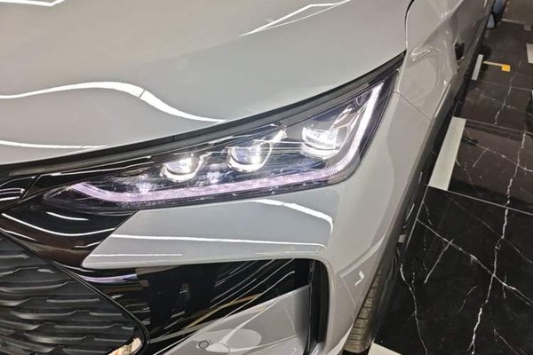 BYD Tang New Energy 2025, 5600 км, за 24603 USD - фото 9