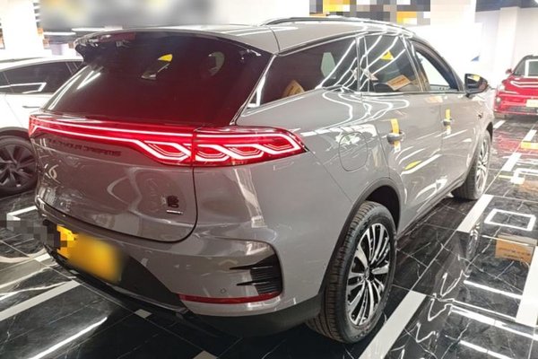 BYD Tang New Energy 2025, 5600 км, за 24603 USD - фото 6