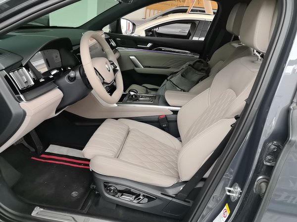 BYD Tang New Energy 2025, 56200 км, за 22358 USD - фото 18